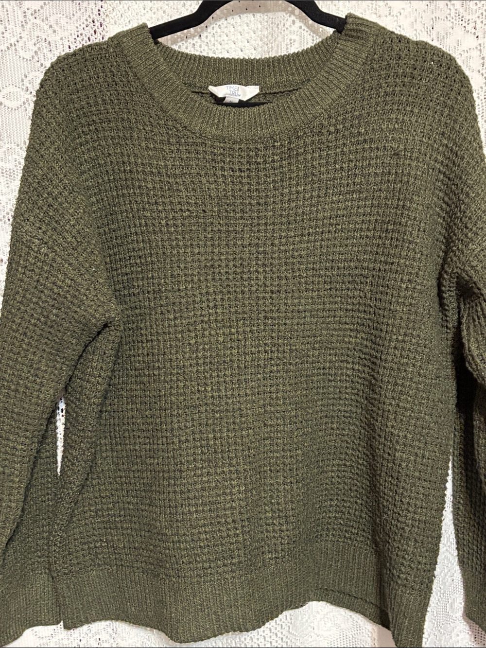 Time and Tru Olive Green Waffle Knit Crew Sweater
